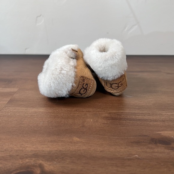 Baby Uggs - Picture 4 of 5